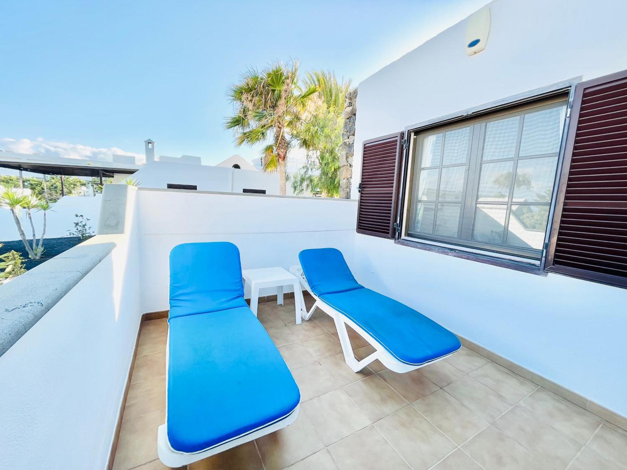 Trinity House En Playa Bastian Vila Costa Teguise Exterior foto